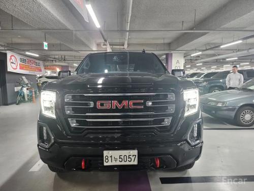GMC Sierra