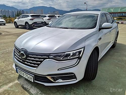 Renault SM6