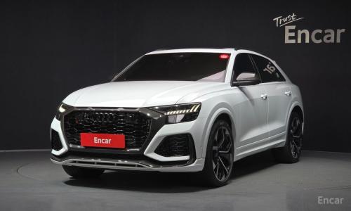 Audi RSQ8