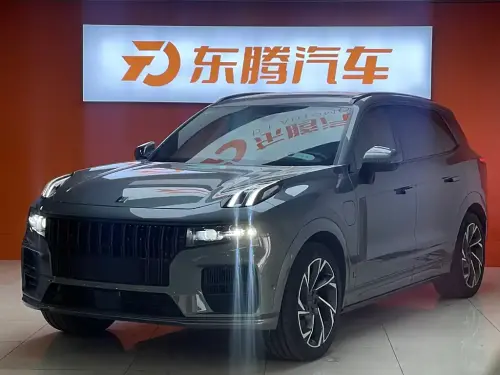 Lynk & Co 09