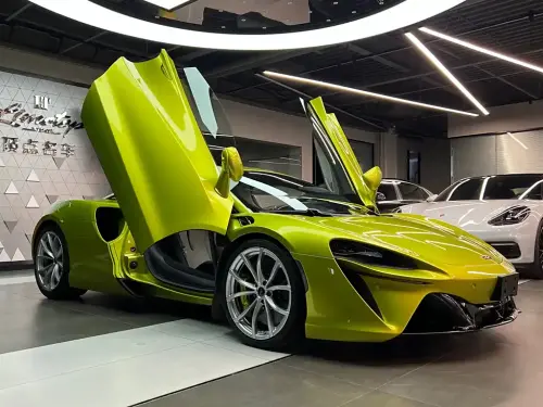 McLaren Artura