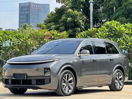 Li Auto L8