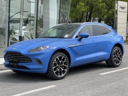 Aston Martin DBX