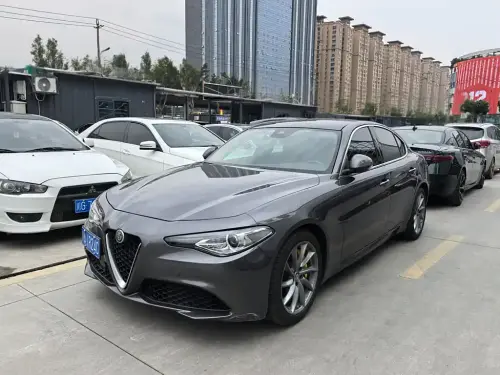 Alfa Romeo Giulia