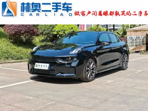 Lynk & Co 03