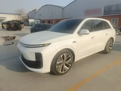 Li Auto L6