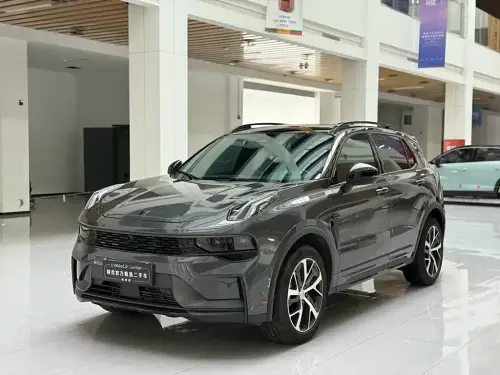 Lynk & Co 01