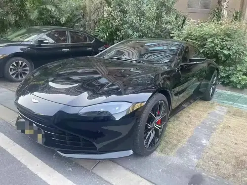 Aston Martin V8 Vantage