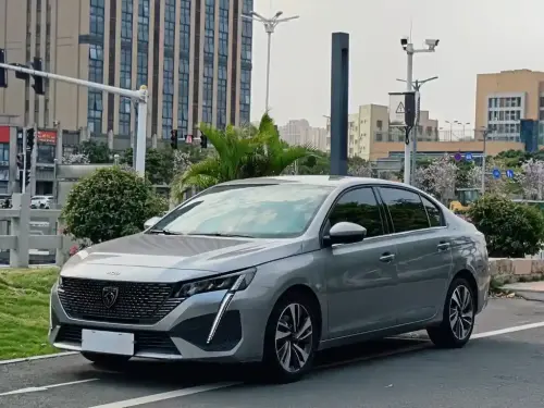 Peugeot 408