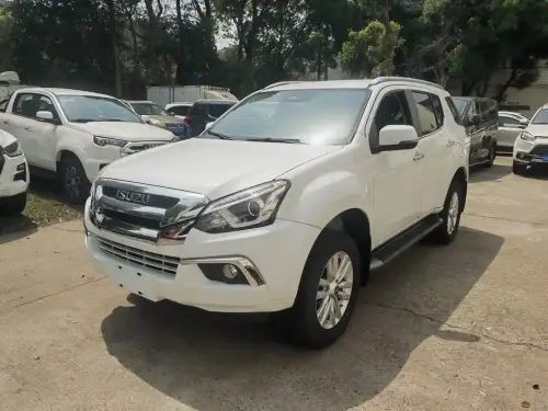 Isuzu mu-X