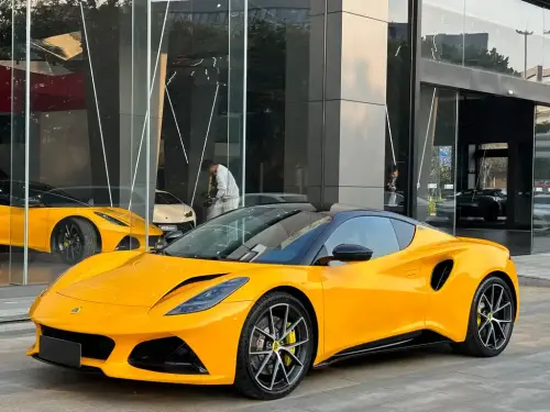 Lotus Emira