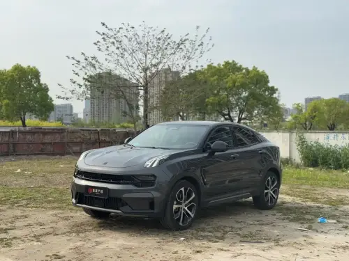 Lynk & Co 05