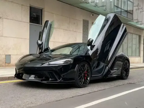 McLaren GT