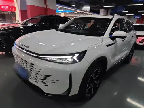 BAIC X7