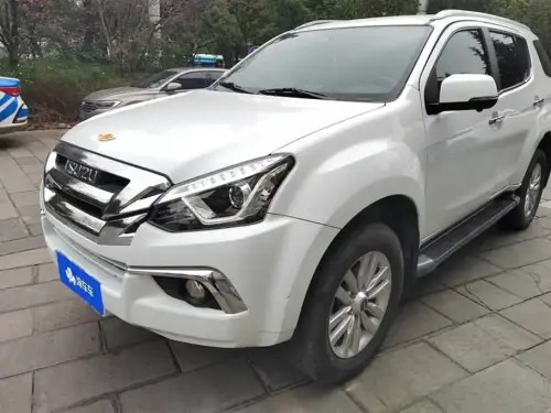 Isuzu mu-X