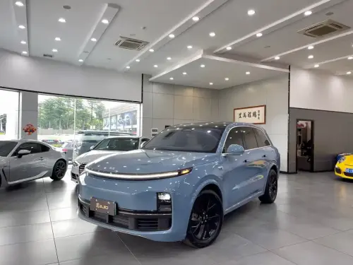 Li Auto L8