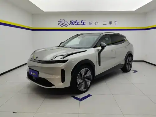 Lynk & Co 08