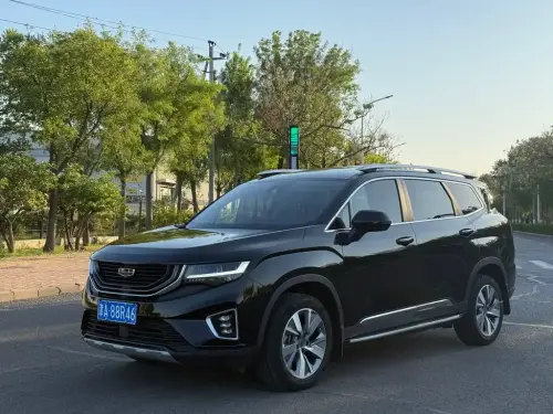Geely Okavango