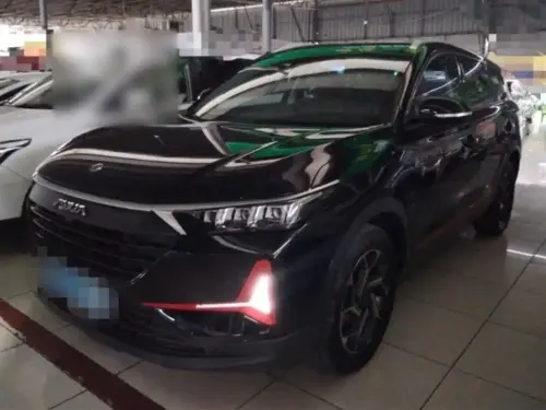 Dongfeng AX7