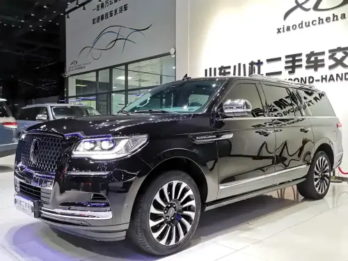 Lincoln Navigator