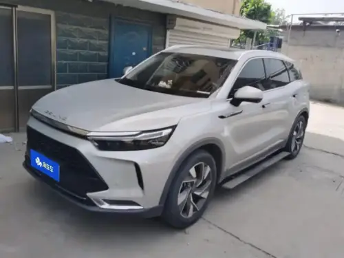 BAIC X7