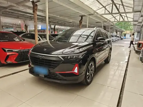 Dongfeng AX7