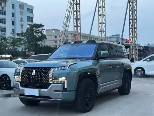 Yangwang U8