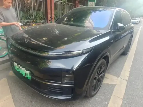 Li Auto L6