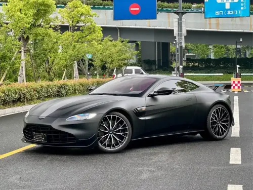 Aston Martin V8 Vantage