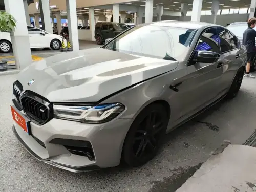 BMW M5