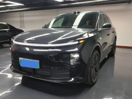 Li Auto L6