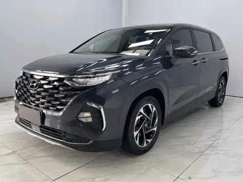 Hyundai Custo