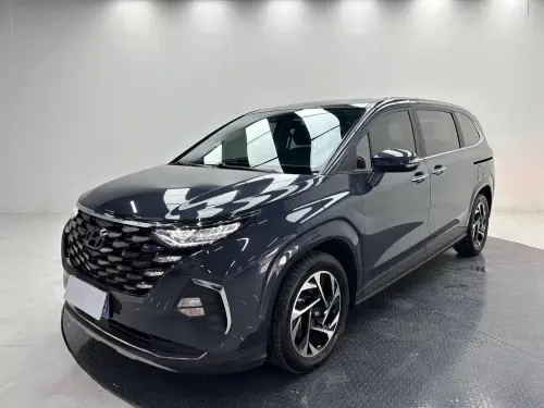 Hyundai Custo
