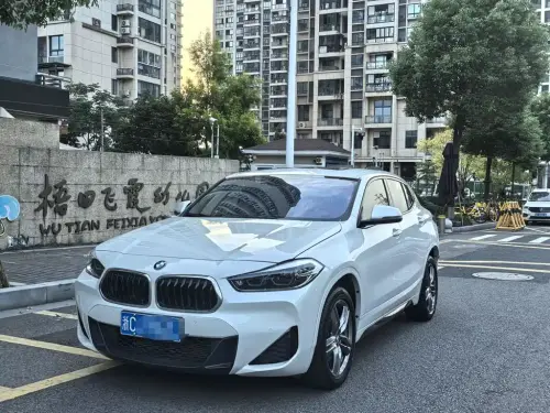 BMW X2