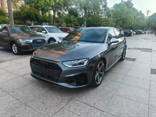 Audi S4