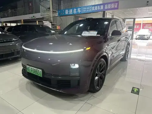 Li Auto L8