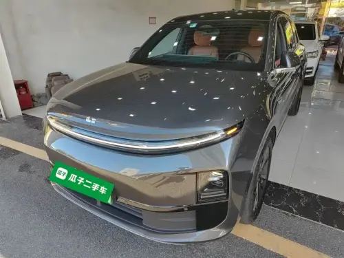 Li Auto L6