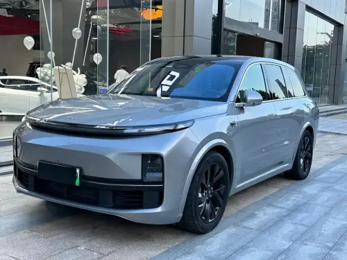 Li Auto L8
