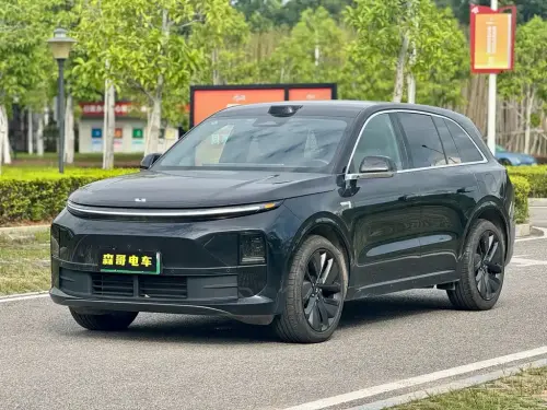 Li Auto L6