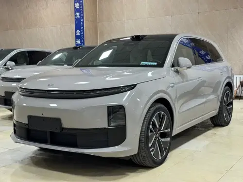 Li Auto L6
