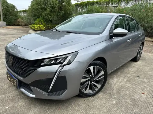 Peugeot 408
