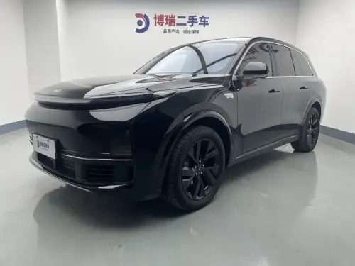Li Auto L8