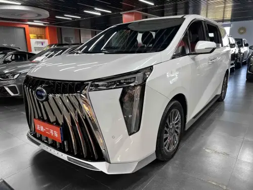 GAC M8