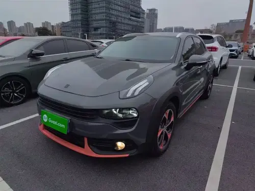 Lynk & Co 02