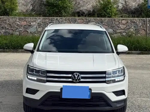 Volkswagen Tharu