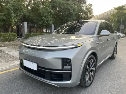Li Auto L8