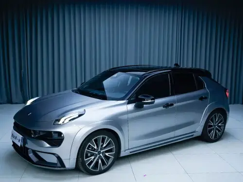 Lynk & Co 02