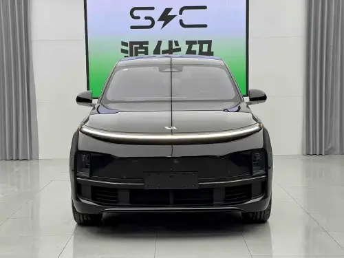 Li Auto L8
