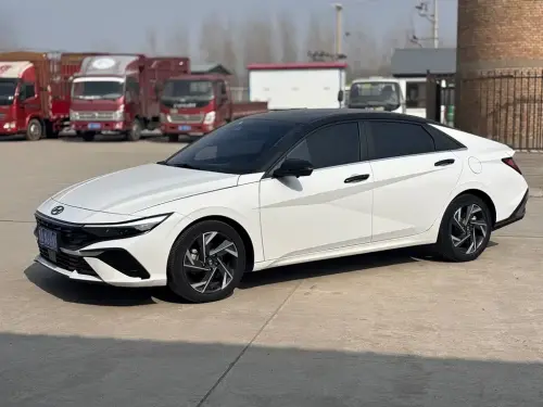 Hyundai Elantra