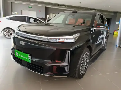Geely M9